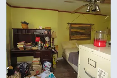 8 Terrace Rd, Rosslyn Farms, PA 15106 - Photo 16