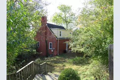 8 Terrace Rd, Rosslyn Farms, PA 15106 - Photo 2