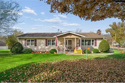 262 Railroad St, Mount Pleasant Township, PA 15666 - Photo 4