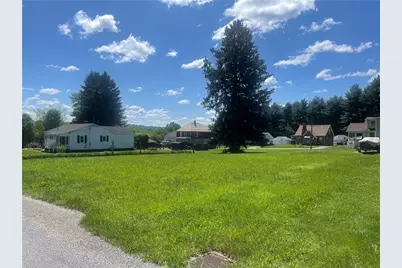 299 W Park St, Hermitage, PA 16148 - Photo 1