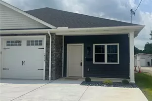 1518 Marshall Rd, Monaca, PA 15061 - Photo 1