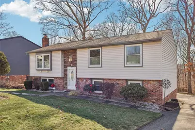 206 Lochinver Dr, Moon/Crescent Twp, PA 15108 - Photo 1