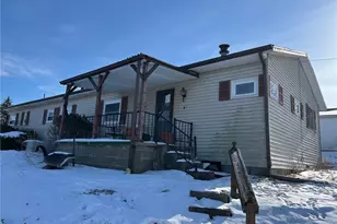 285 Deerfield Rd, South Franklin, PA 15301 - Photo 1