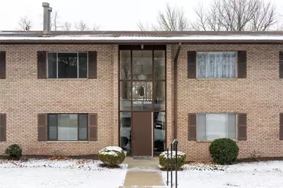 5083 Sanlin Dr, Moon/Crescent Twp, PA 15108 - Photo 1
