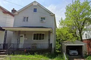 303 Fair Oaks St, McKees Rocks, PA 15136 - Photo 1