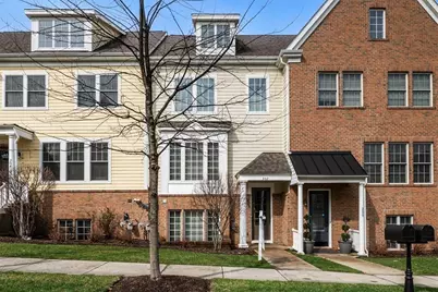 302 Osona Ln, Marshall, PA 16046 - Photo 1