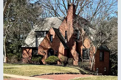 71 Hoodridge Dr, Pittsburgh, PA 15228 - Photo 1