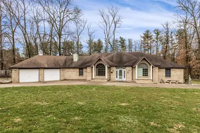 9260 Lakeview Dr, North Huntingdon, PA 15642 - Photo 1