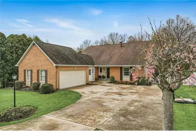 644 S Buhl Farm Dr., Hermitage, PA 16148 - Photo 1