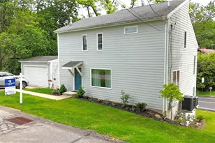 3960 Parkview Ln, Hampton, PA 15101 - Photo 1