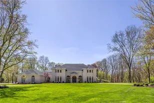 118 Lakeland Dr, Adams Township, PA 16046 - Photo 1