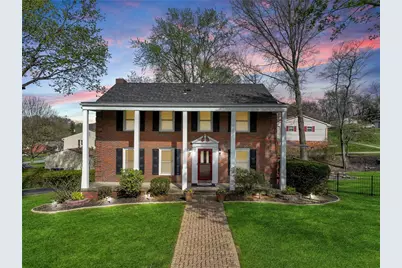 107 Lansdowne Dr, Moon/Crescent Twp, PA 15108 - Photo 1