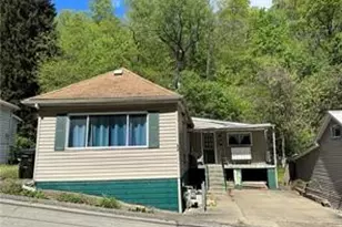 658 14th St, Monaca, PA 15061 - Photo 1