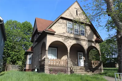 655 New Castle Ave, Sharon, PA 16146 - Photo 1