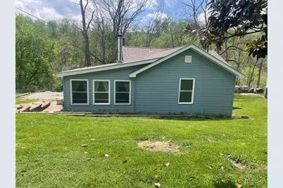 20 Warner Ave, Charleroi, PA 15022 - Photo 1