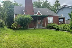 414 Argonne Dr, New Kensington, PA 15068 - Photo 1