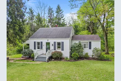 134 Elm Ln, Moon/Crescent Twp, PA 15108 - Photo 1