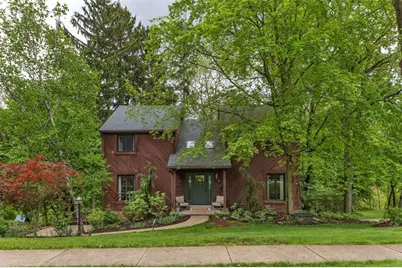 10186 Woodbury Dr, Pittsburgh, PA 15090 - Photo 1