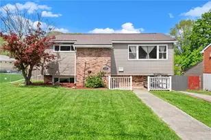 107 Fiesta Dr, Pittsburgh, PA 15239 - Photo 1