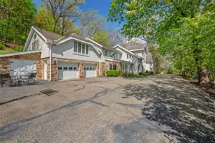 301 Hampton Rd, Pittsburgh, PA 15215 - Photo 1