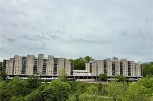 2160 Greentree Rd, Pittsburgh, PA 15220 - Photo 1