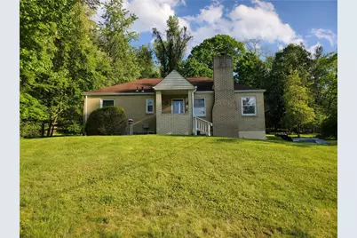 574 Sangree Rd, Ross Twp, PA 15237 - Photo 1