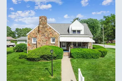 1068 Lakeview Dr, Unity Township, PA 15650 - Photo 1