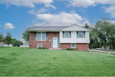 420 Vista Dr, Butler, PA 16001 - Photo 1