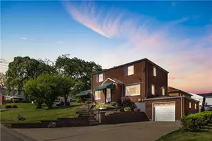 320 Pinevue Dr, Monroeville, PA 15146 - Photo 1