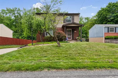 724 Pine Valley Dr, Pittsburgh, PA 15239 - Photo 1
