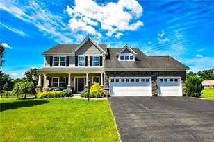 2000 Plantation Dr, Clinton Township, PA 16056 - Photo 1