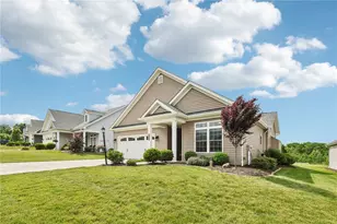 219 Brookside Dr, Cranberry Township, PA 16066 - Photo 1