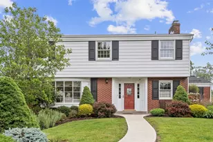 4657 Nix Dr, Pittsburgh, PA 15236 - Photo 1