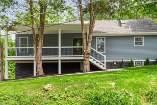 80 Butler St, Valencia, PA 16059 - Photo 1