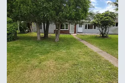 214 Washington Ave, Mt Pleasant Twp, PA 15340 - Photo 1