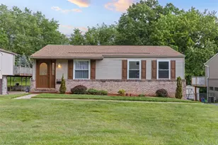 5219 Elmwood Dr, Pittsburgh, PA 15227 - Photo 1
