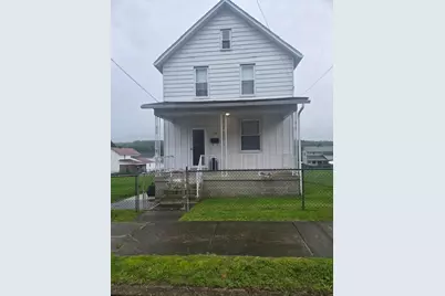 134 E Harvey Ave, Masontown, PA 15461 - Photo 1