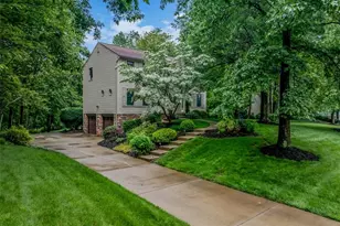 135 Firethorn Rd, Economy, PA 15005 - Photo 1