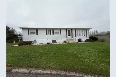 160 Pembrooke Dr, Delmont, PA 15626 - Photo 1