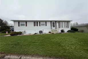 160 Pembrooke Dr, Delmont, PA 15626 - Photo 1