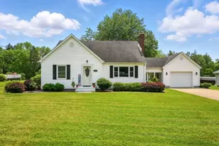 108 E Oakwood Wy, Neshannock Township, PA 16105 - Photo 1