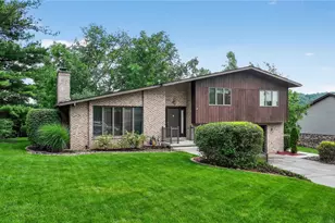 12169 Pine Crest Ct, North Huntingdon, PA 15085 - Photo 1
