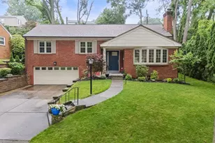 295 Twin Hills Dr, Pittsburgh, PA 15216 - Photo 1