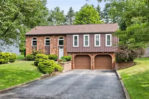 833 Glendale Ct, Cranberry Township, PA 16066 - Photo 1