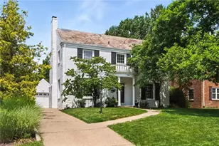 590 Kenilworth Dr, Pittsburgh, PA 15228 - Photo 1