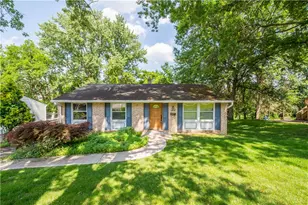 982 Copsewood Dr, Bethel Park, PA 15102 - Photo 1