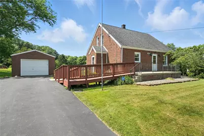 146 Edgewood Dr Ext, Pymatuning Township, PA 16154 - Photo 1