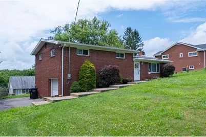 223 Larue Dr, Moon/Crescent Twp, PA 15108 - Photo 1