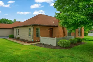 33 Ashford Dr, Cranberry Township, PA 16066 - Photo 1