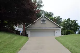 1162 Lindencross Ave, North Huntingdon, PA 15642 - Photo 1